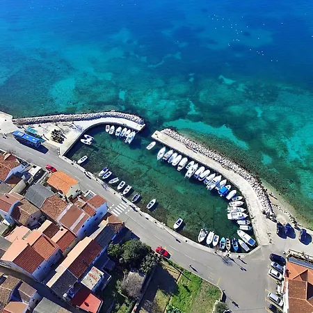 With Parking Space - Diklo, - 13327 Apartment Zadar